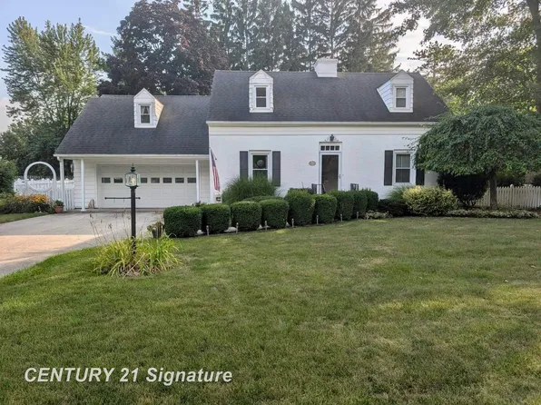 4425 Dirker Rd, Saginaw, MI 48638