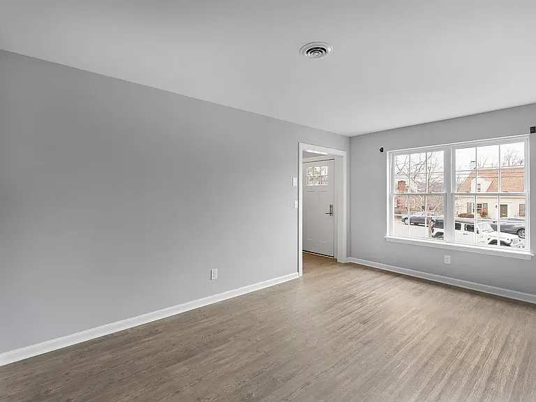 827 Saint Clair Ave #A — Photo 9