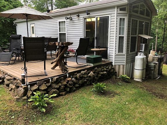 5th image of 481 Twin Oaks Rd