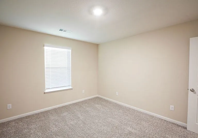 1917 Dahlia Way — Photo 33