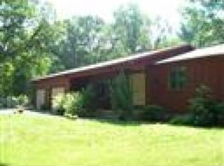 28 Cornstalk Rd, Dracut, MA 01826