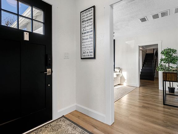 4th image of 4990 Boundary Rd