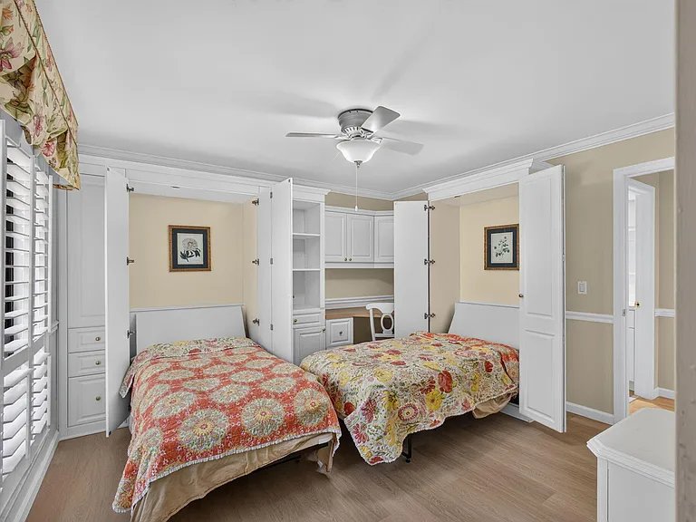 65 Balfour Rd E — Photo 24