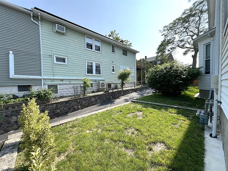 41 Hancock Ave #1 — Photo 18