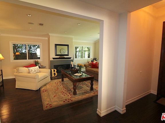 4th image of 10552 Ilona Ave