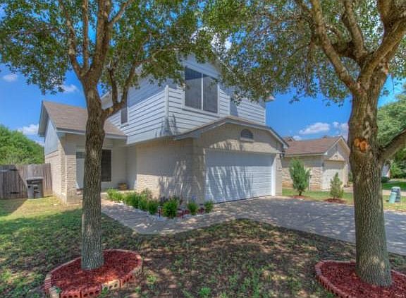2nd image of 1107 Miss Kimberlys Ln