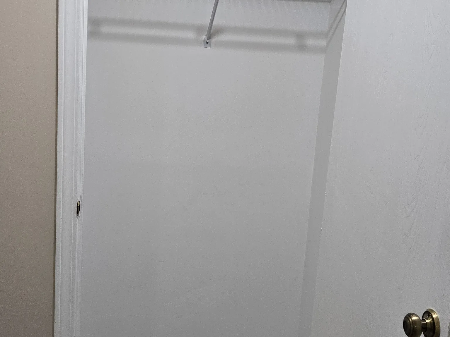 2 bed, 1200 sqft, $2,195 — Photo 4