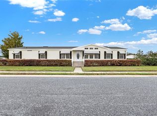 25104 Alamanda Dr, Astatula, FL 34705