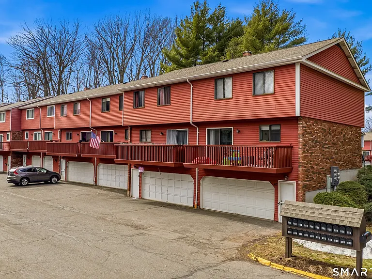 631 Churchill Dr #631 — Photo 11