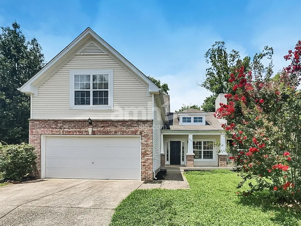 916 Springs Hill Way