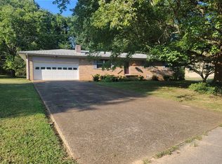 5915 Hillcrest Dr, Harrison, TN 37341