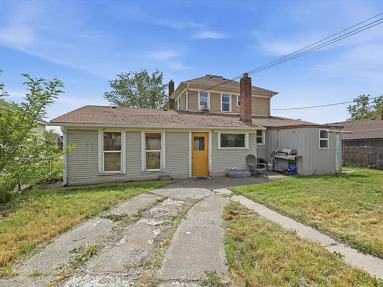 420 1/2 W Shannon Ave — Photo 15