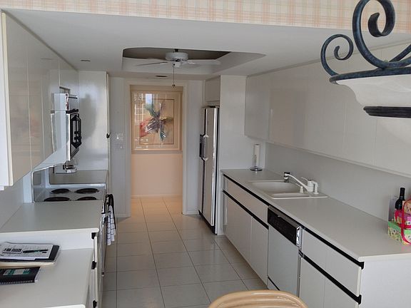 *new fridge not pictured*