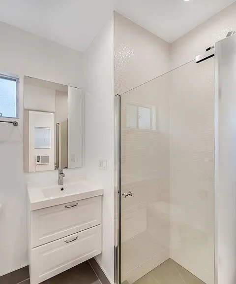 1655 Malcolm Ave #1/2 — Photo 26