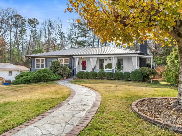 5 Deanwood Cir, Asheville, NC 28803