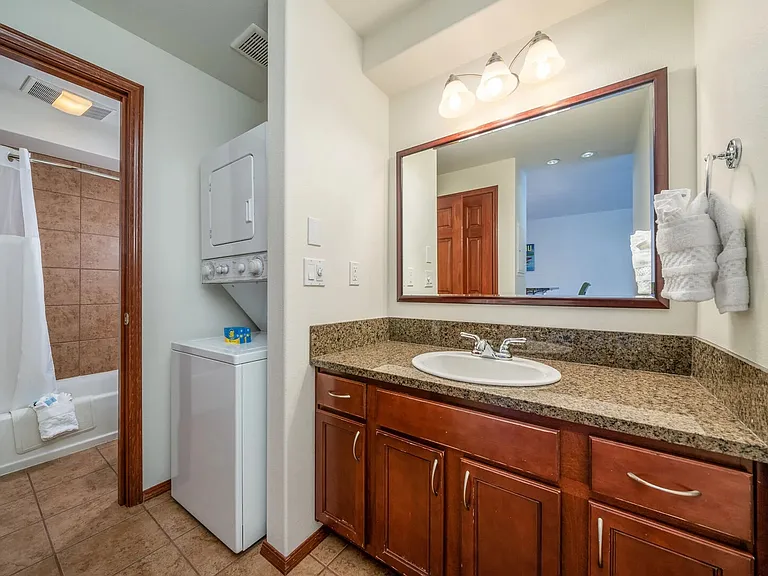 322 W Woodin Ave #636-1 — Photo 15