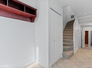 1358 W Fletcher St, Chicago, IL 60657