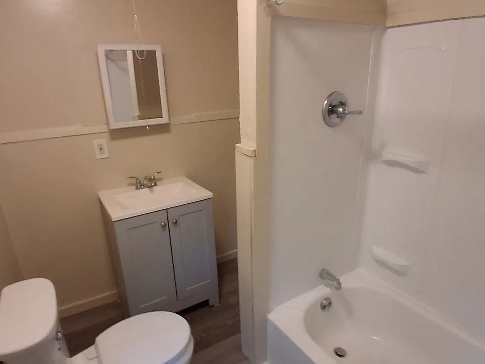 107 Howell St #2