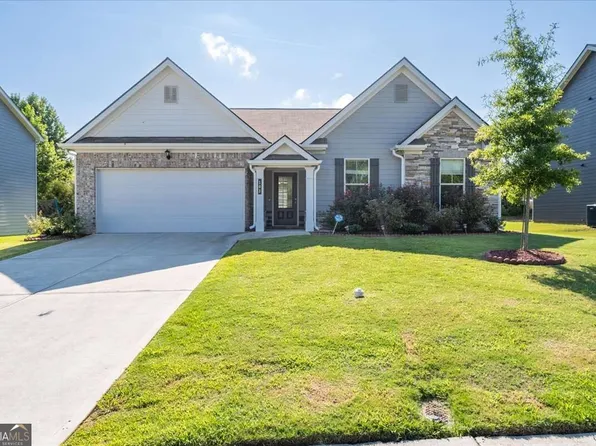 103 McGinnis Cir, Calhoun, GA 30701