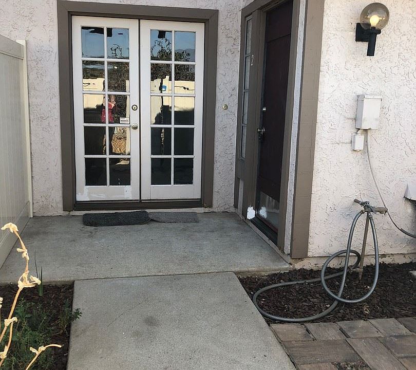 1st image of 1254 N Citrus Ave APT 2
