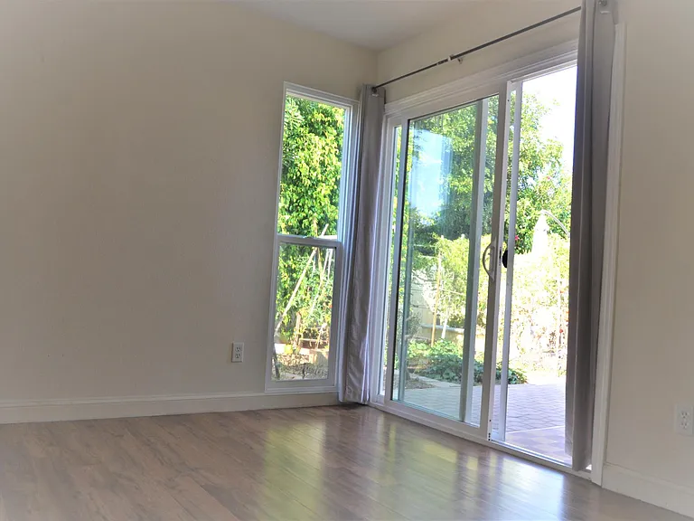 4464 Cather Ave — Photo 10