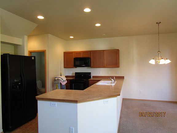 3rd image of 9621 189th Street Ct E