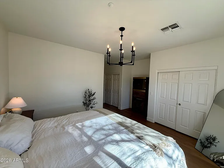 1839 W Owens Way — Photo 16