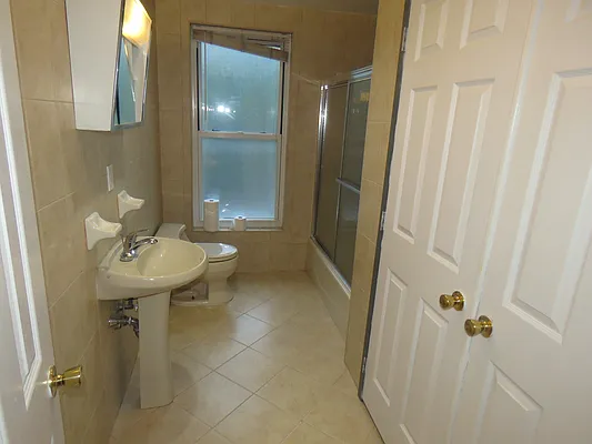 Rented by RES New York | media 28