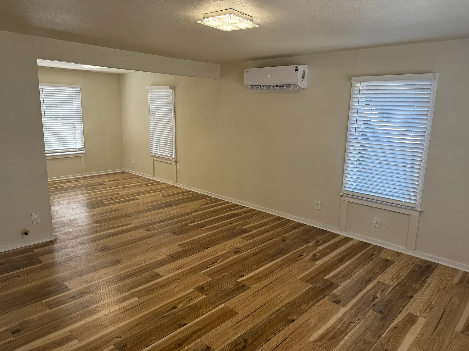 2 bed, 1008 sqft, $1,100 — Photo 2