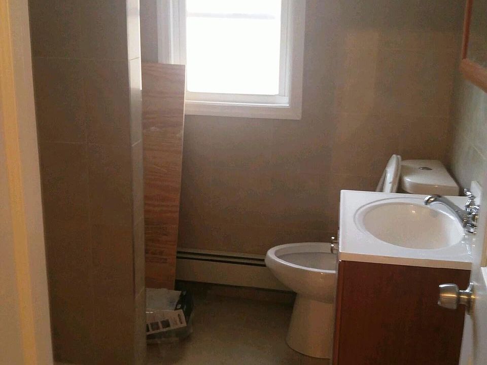 2nd image of 218 Ocean View Ave