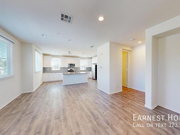 2nd image of 14834 Nordhoff St