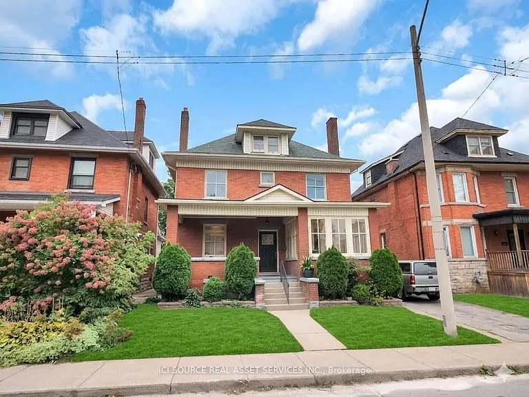 132 Holton Ave S #1 — Photo 14