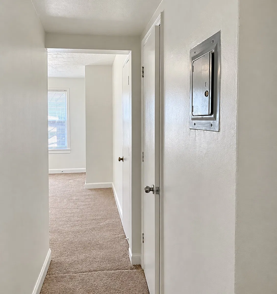 1 bed, 890 sqft, $1,250 — Photo 1