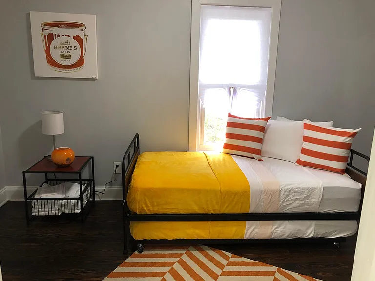 1085 Harwell St NW — Photo 11