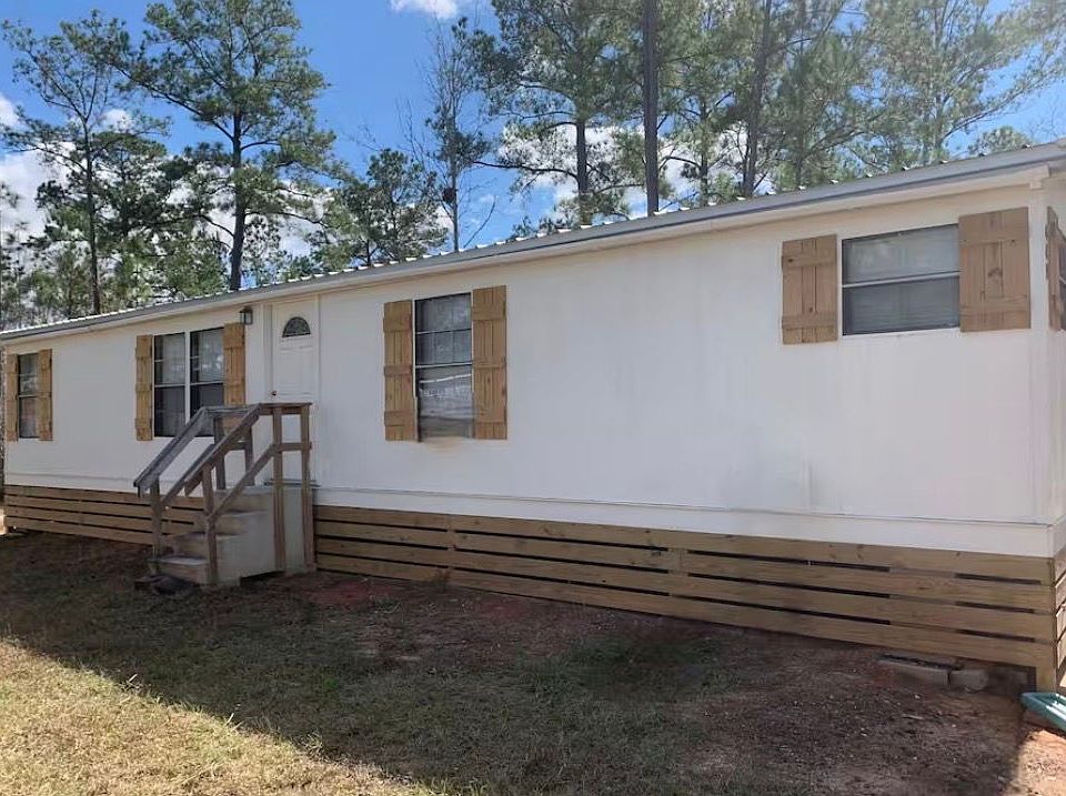 1st image of 449 McDaniels Fishcamp Rd