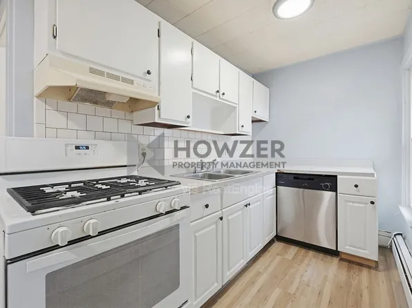 11 Union St APT 3F, Taunton, MA 02780