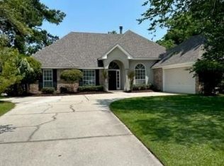 1389 Fairfield Dr, Mandeville, LA 70448