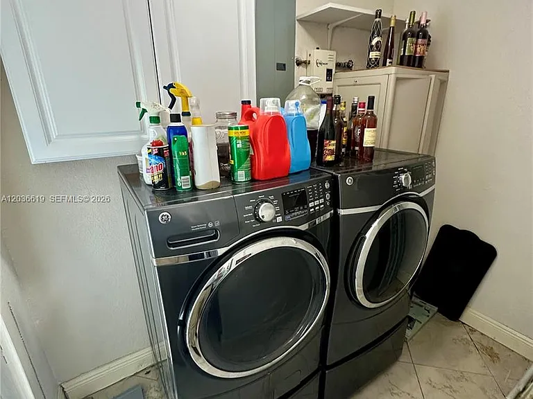 2931 SW 25th St #2931 — Photo 8