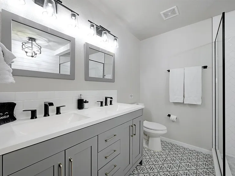 610 Duke Bnd — Photo 17