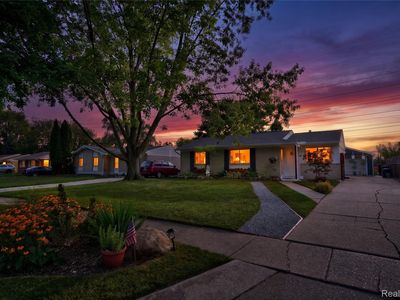 10880 Jackson St, Van Buren Township, MI, 48111