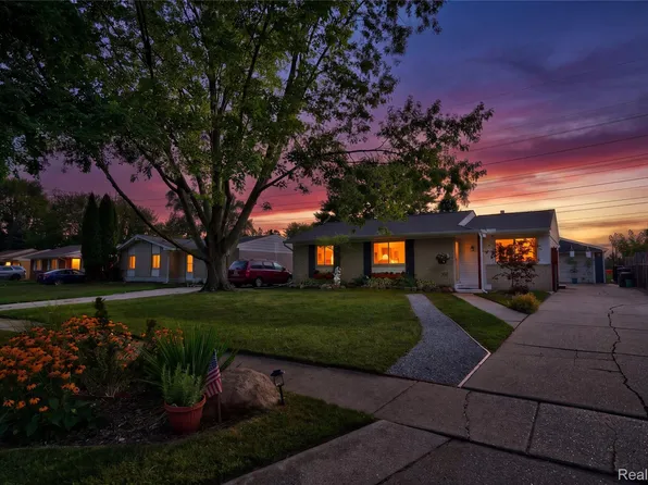 10880 Jackson St, Van Buren Township, MI 48111