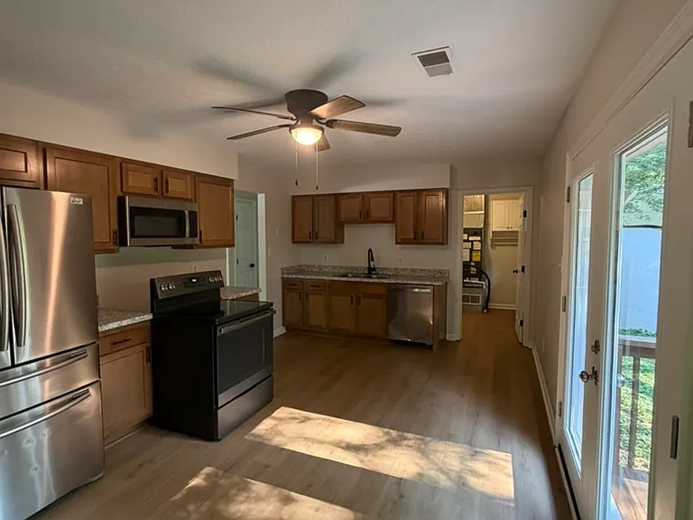 166 Kimberly Ct — Photo 13