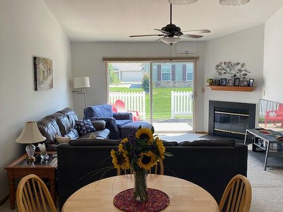 4th image of 395 Retreat Ln