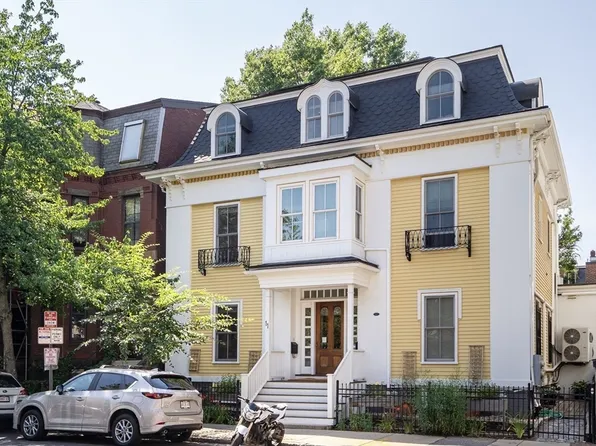 11 Magazine St #B, Cambridge, MA 02139