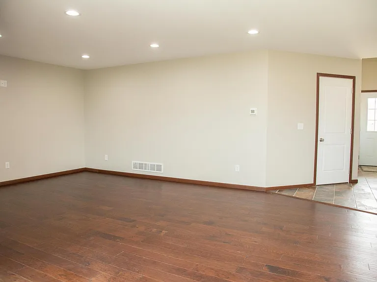 6333 Pawnee Ln — Photo 10