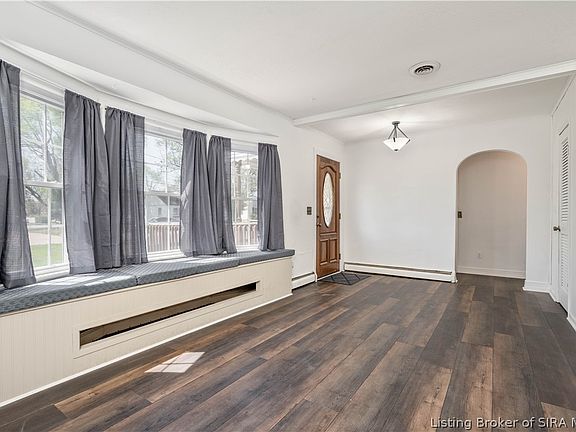 5th image of 1520 Maple Court