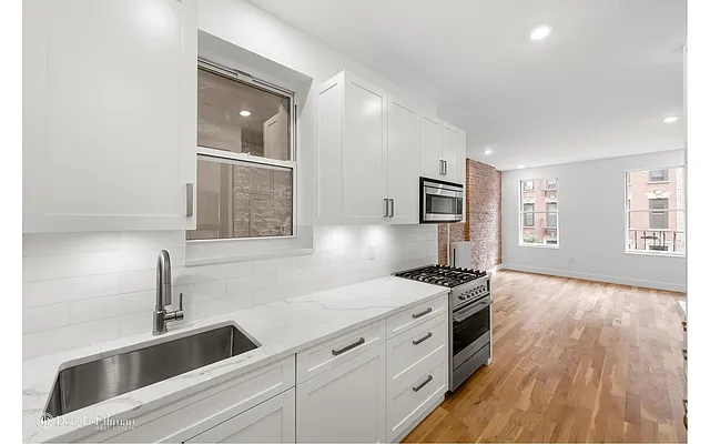 Sold by Douglas Elliman | media 15