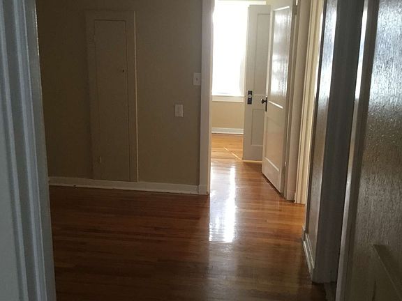 5th image of 524 SE Camp St