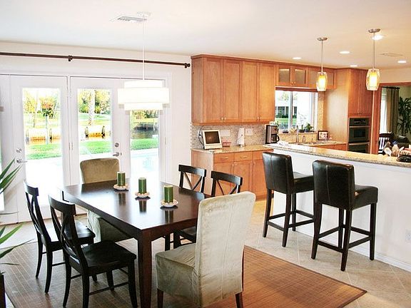 Dining/Kitchen