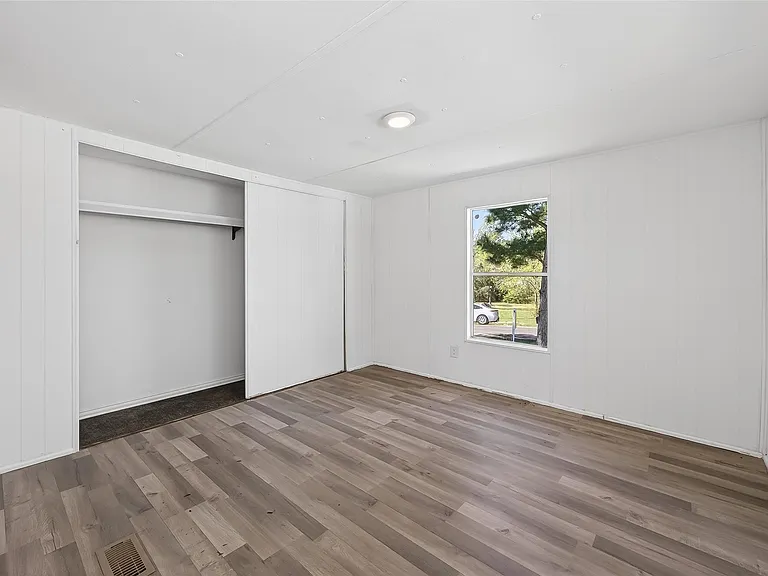 208 Yaupon Hbr — Photo 8